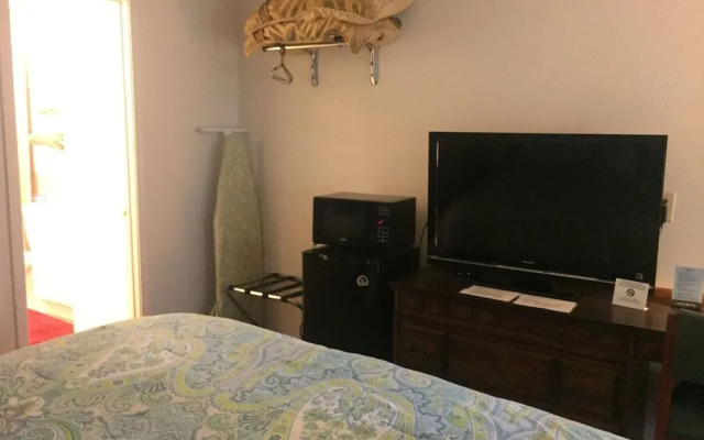 Rustic Motel Rolla