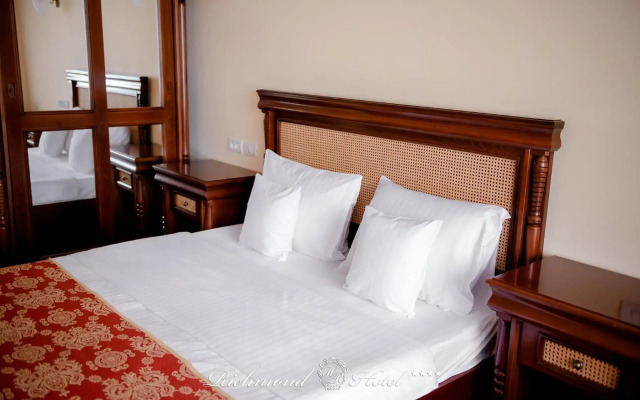 Richmond Hotel