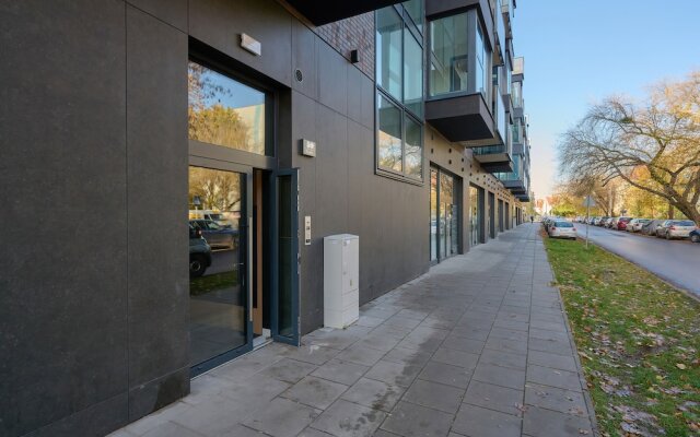 Tastefully Arranged Studio by Renters