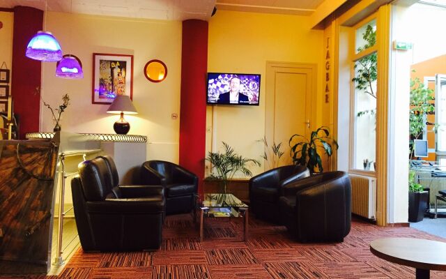 Logis Hôtel du Midi - Saint Etienne Sud