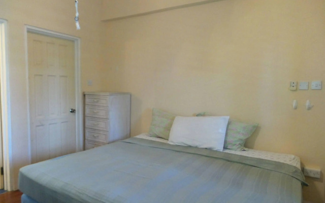 Capt. Harris Suites