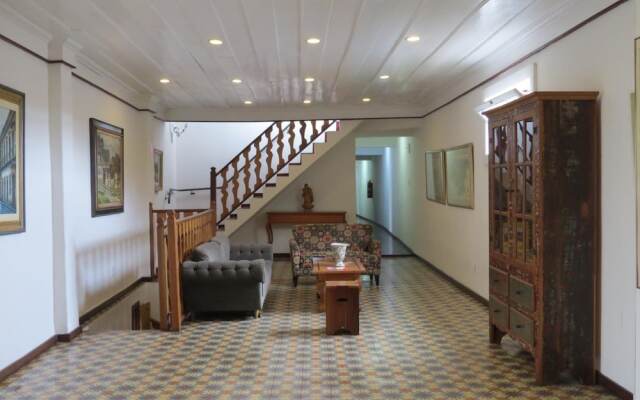 Hotel Colonial