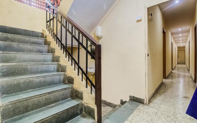 SPOT ON 45283 New Ushakal Lodging & Boarding