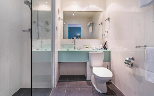 Gateway Hotel by Nightcap Plus