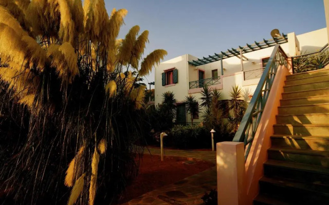 Cybele Suites & Apartments