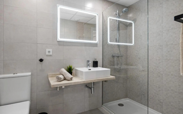 Luxury new apartment - private parking- Estepona