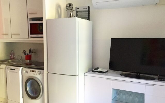 Cap Esterel Appartement climatisé Jardin Clos