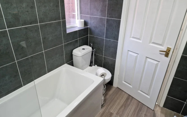 Birtley's Amethyst, 3 Bedroom Apt ,sleeps 6 Guest