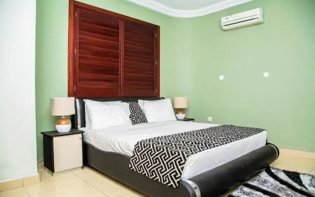 Zircon Hotel Gh