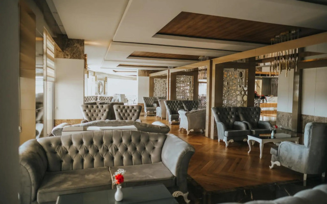 Saturn Palace Resort