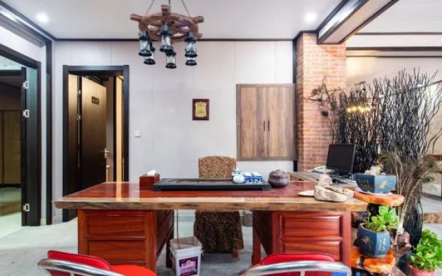 Tianmu  Lake   Tong  He  Lai  Ju  Homestay – People – Changzhou