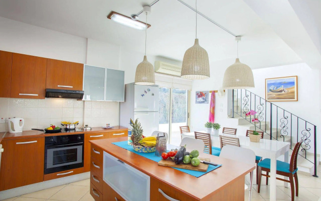 Villa Crystal Sea