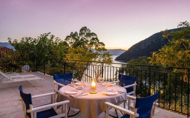 Elia Beach Villa in Ithaki