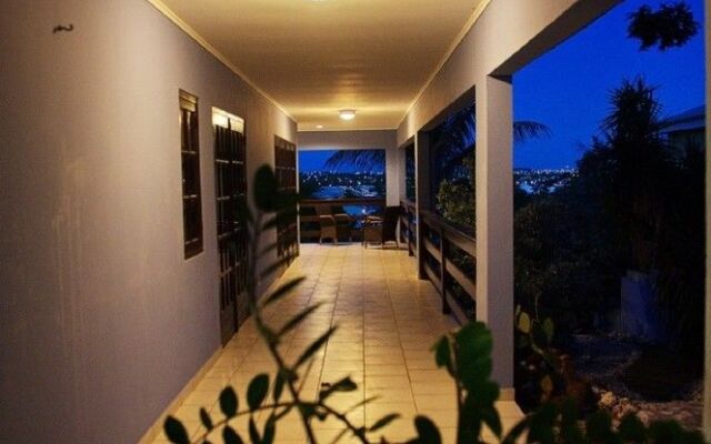 Bantopa Apartments and Villas