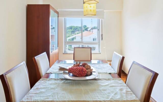 Lovely 2 Bedroom Duplex Apt w Terrace in Cascais