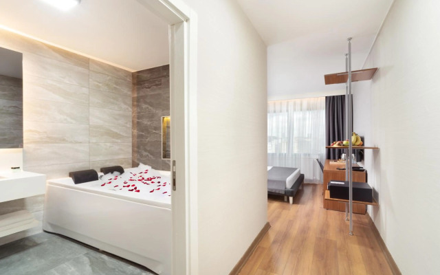 Nish Suite Atasehir