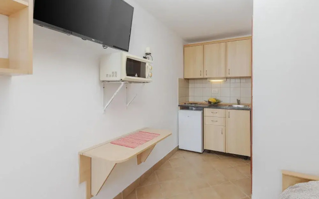 Crystal Sky Apartments
