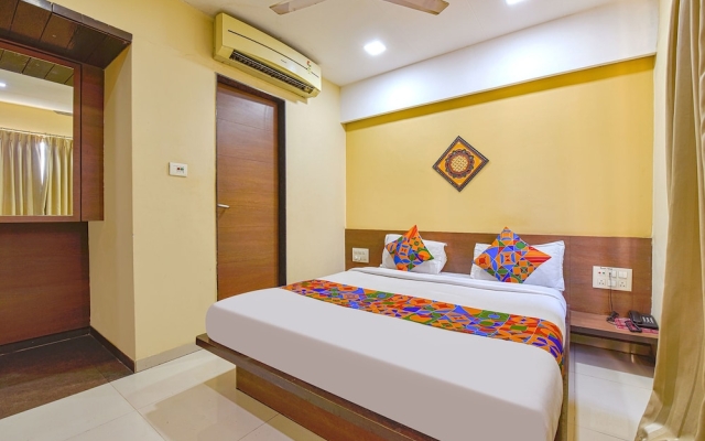 Fabhotel Rb Residency