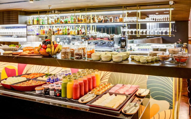 Qoya Hotel Sao Paulo Curio Collection By Hilton