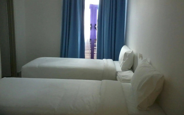 YY48 Hotel