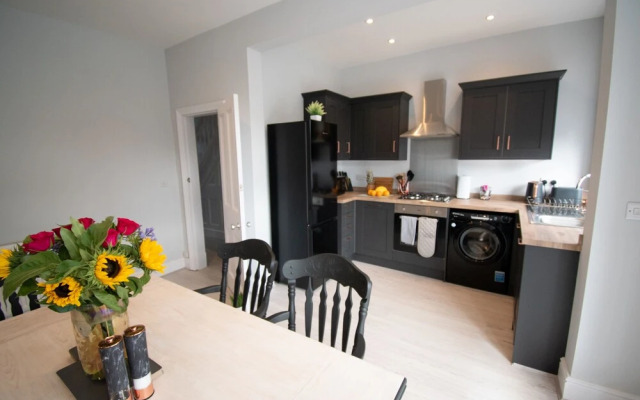 Ideal Lodgings in Royton
