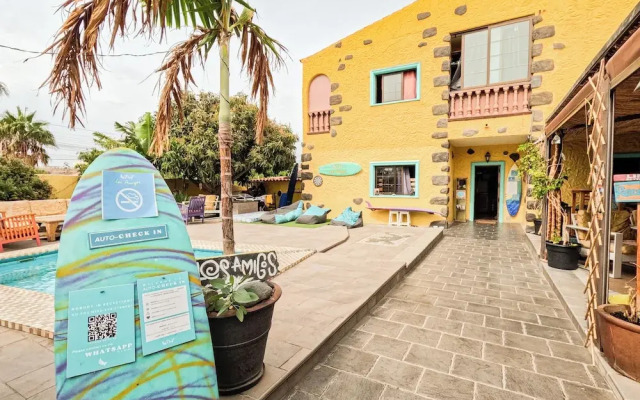 Los Amigos Nest Hostel