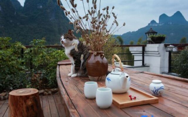 Xianyunju Resort Hotel (Yangshuo 20 yuan Scenic Area Branch)