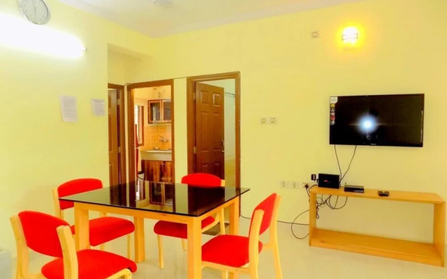 Spacious Apartment with Pool - CM008