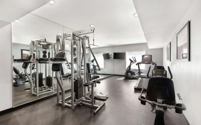 Best Western Carthage Inn & Suites