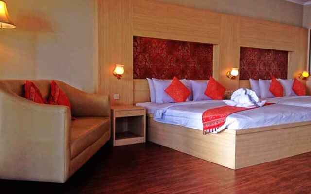Nuwis Hotel & Convention