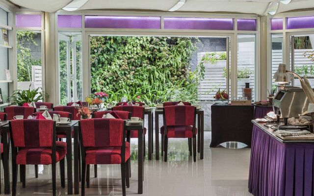 Mercure Hanoi La Gare