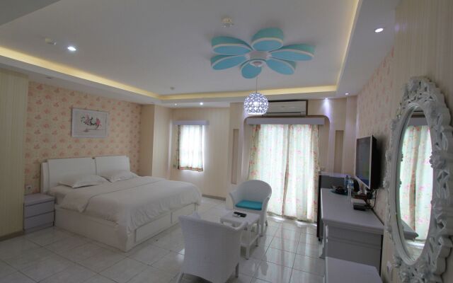 Fastrooms Bekasi Hotel