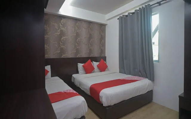 Oyo 44052 Seven Hotel