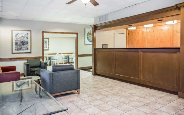 Studio 6 Lake Jackson, TX