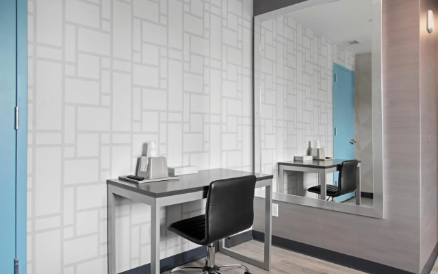 Hotel 365 Bronx