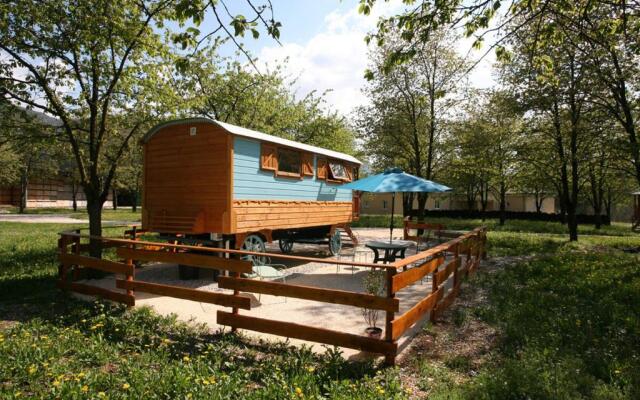 Roulottes au pied du Vercors