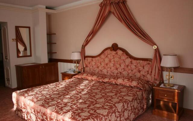 Hotel Lorenzetti