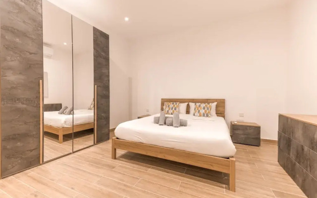 Valletta 2BR Elegant Apartment