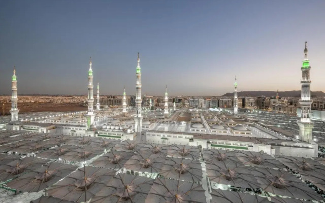 Makarem Haram View Suites
