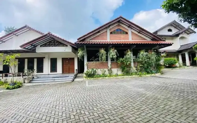Pondok Indah Hotel