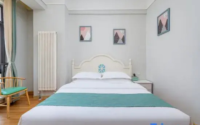 Xiaomi Light Hotel (Henan University of Technology)