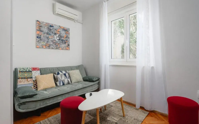 Pretty Apartment Near Golf Course