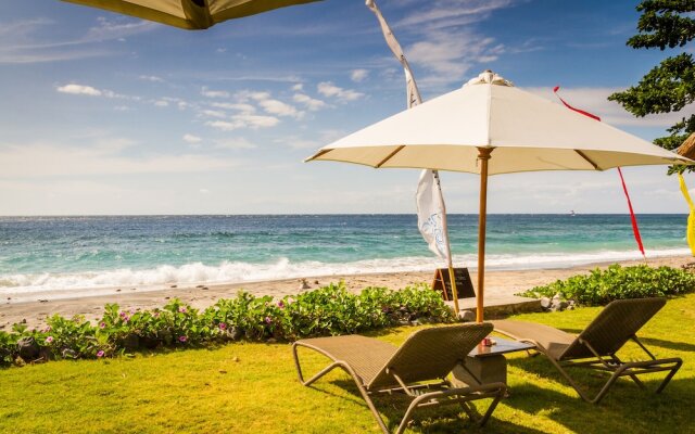 Aquamarine Beach Villas