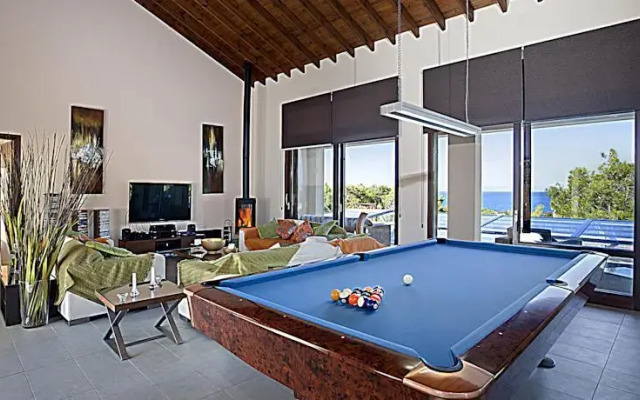Luxury in Nature Villa