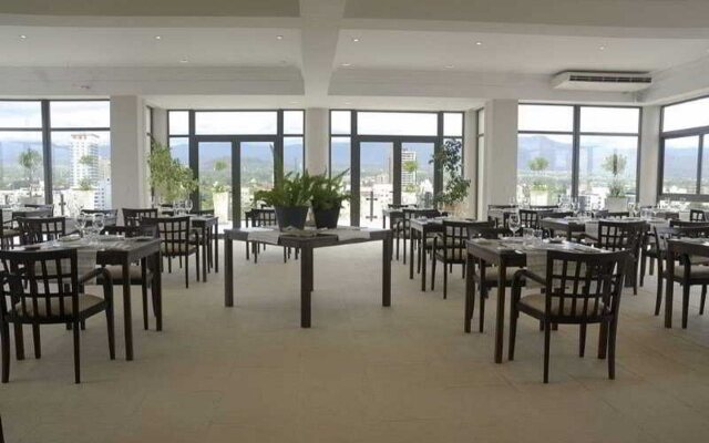 Premium Tower Suites
