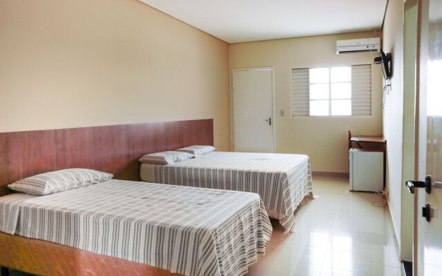 OYO Bocaiuva Palace Hotel