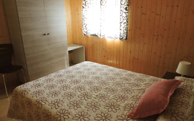 Hostal - Camping Ciudad de Cáceres