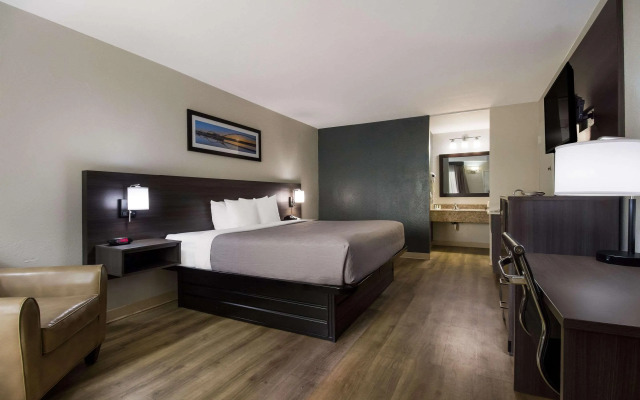 Quality Inn Coliseum