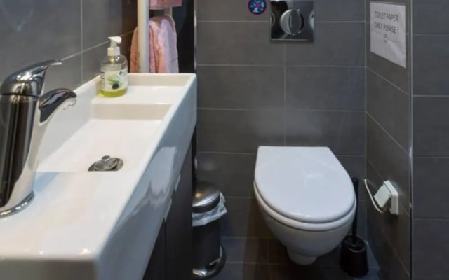 Petit Cocon au Cœur des Invalides D02