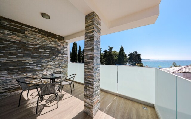 Sandy Beach Apartments